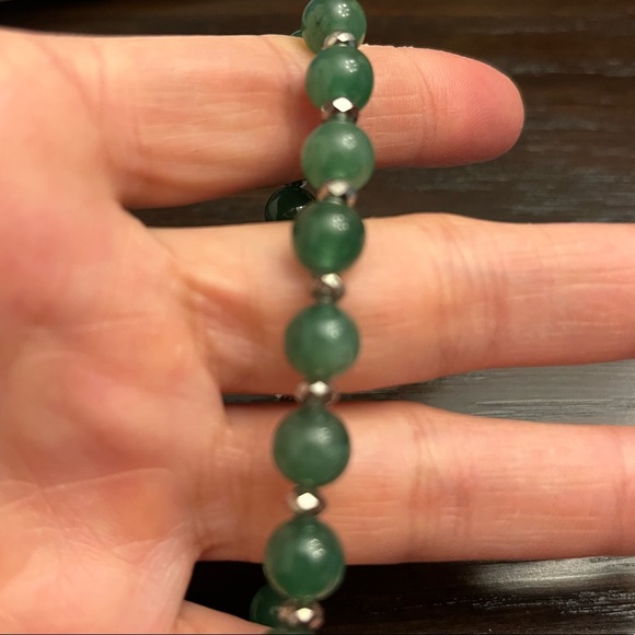 Green bead bracelet - Picture 2 of 2